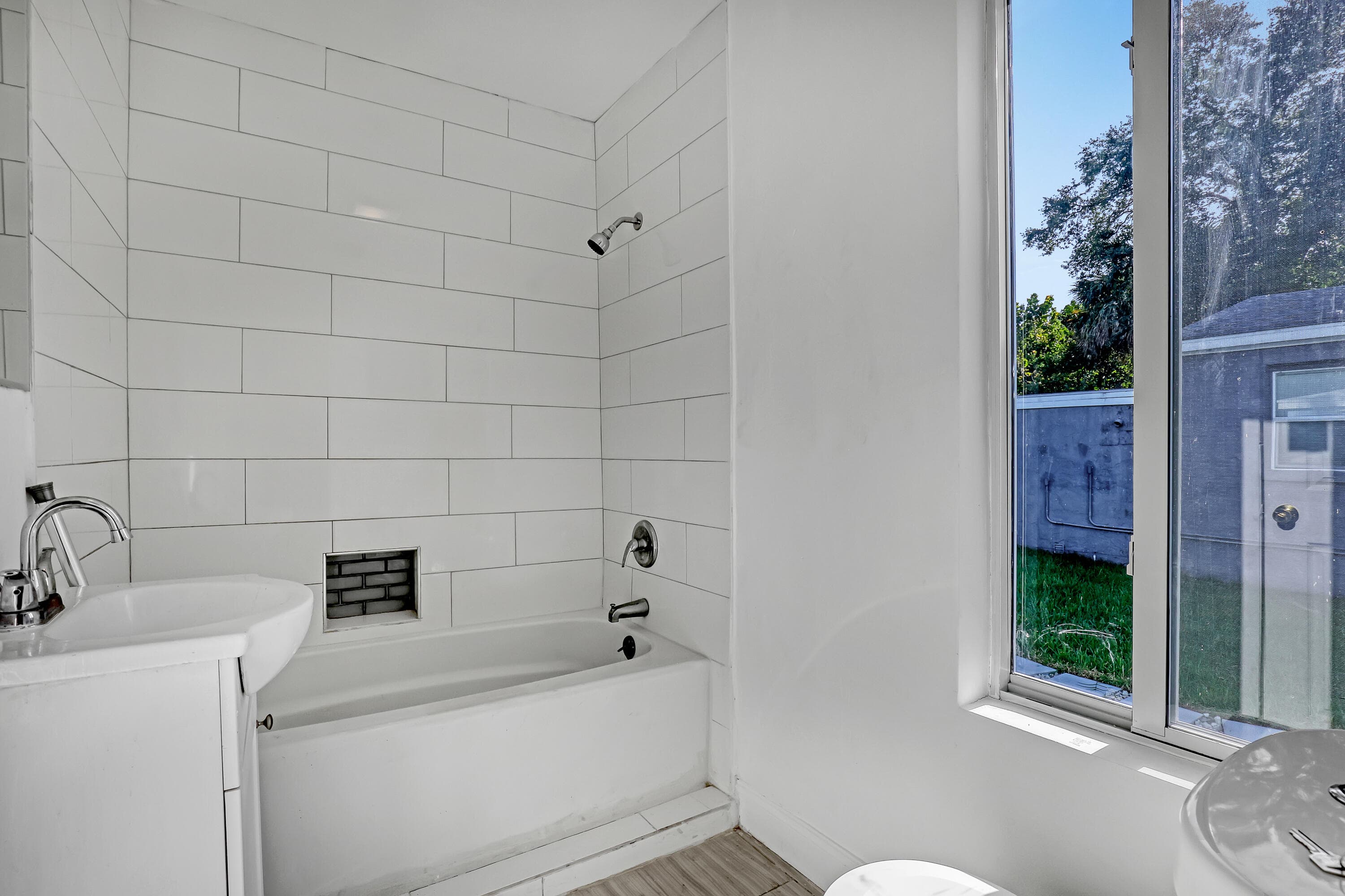 180 W 15th Street, Riviera Beach, FL 33404 15
