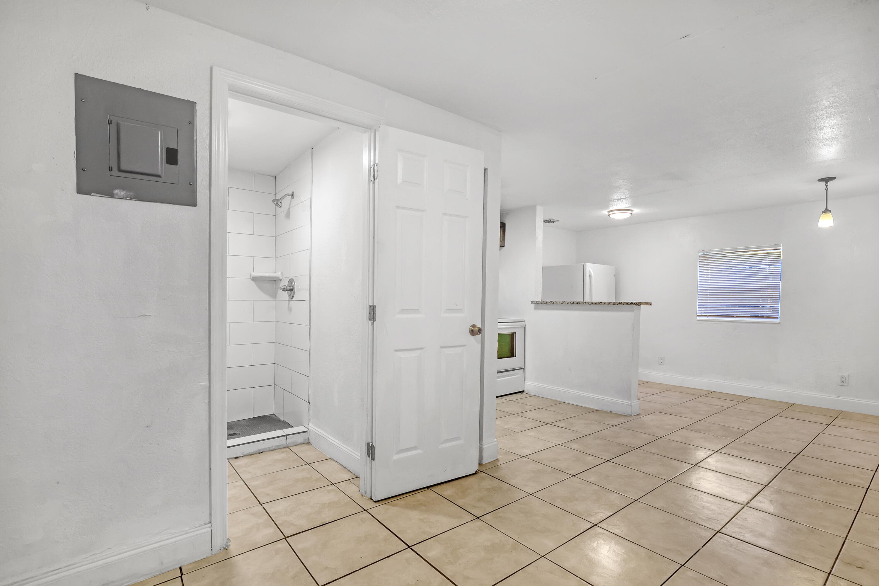 180 W 15th Street, Riviera Beach, FL 33404 29