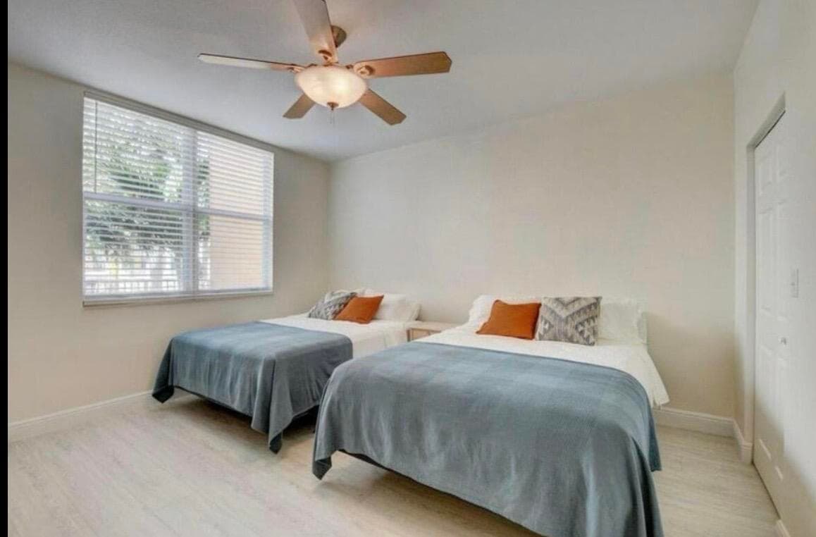 802 W Windward Way 216, Lantana, FL 33462 14