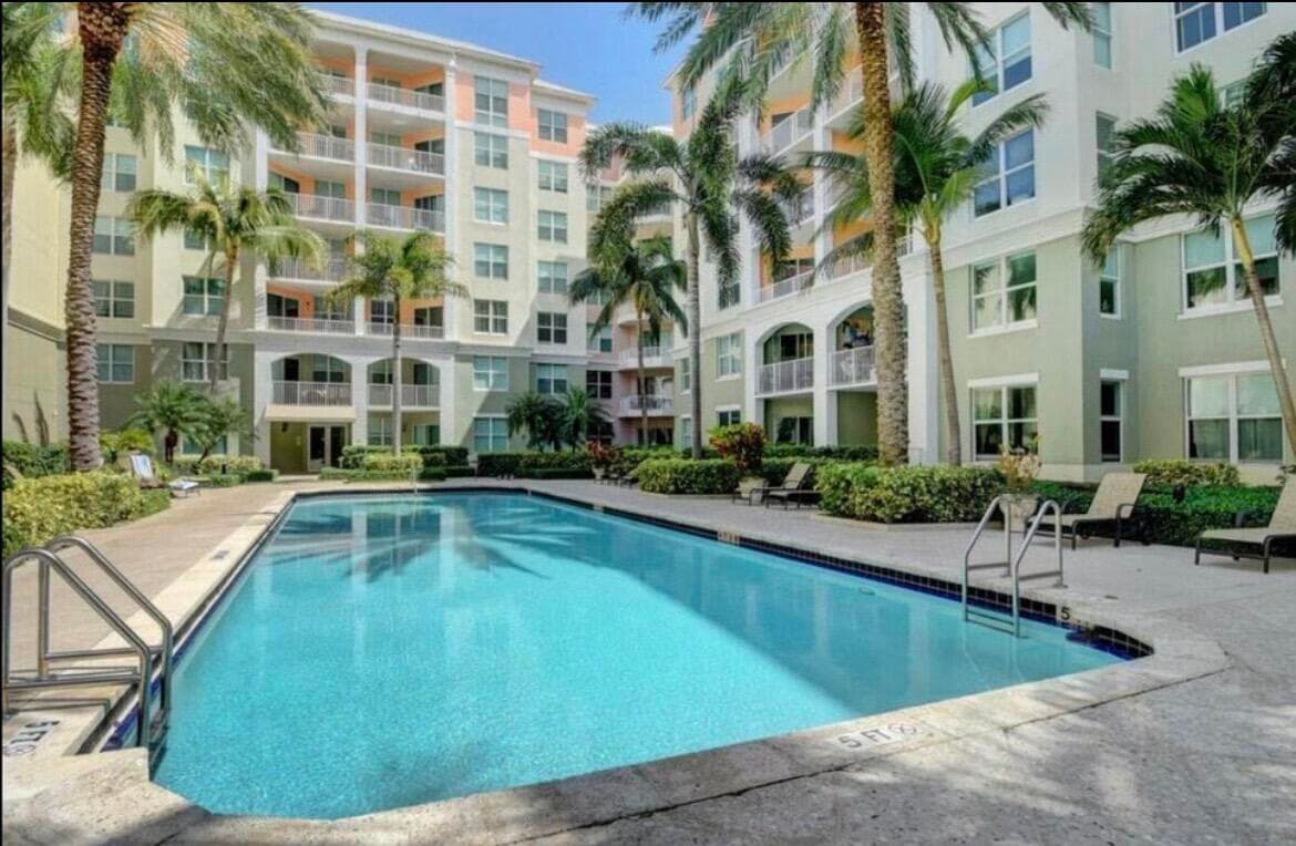 802 W Windward Way 216, Lantana, FL 33462 24