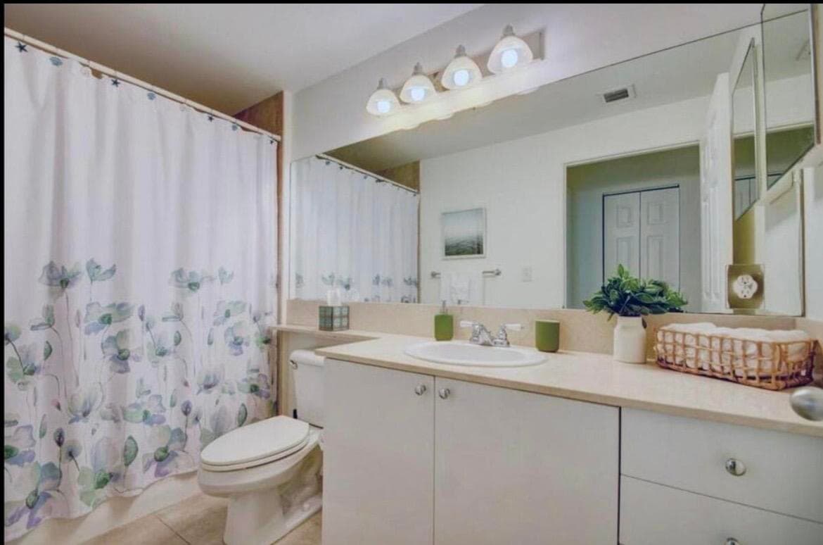 802 W Windward Way 216, Lantana, FL 33462 25