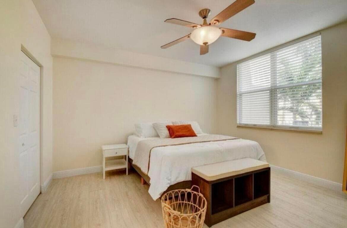 802 W Windward Way 216, Lantana, FL 33462 28