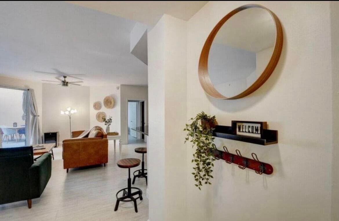 802 W Windward Way 216, Lantana, FL 33462 33