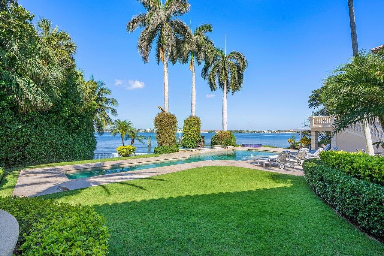 1880 S Ocean Boulevard, Manalapan, FL 33462 40