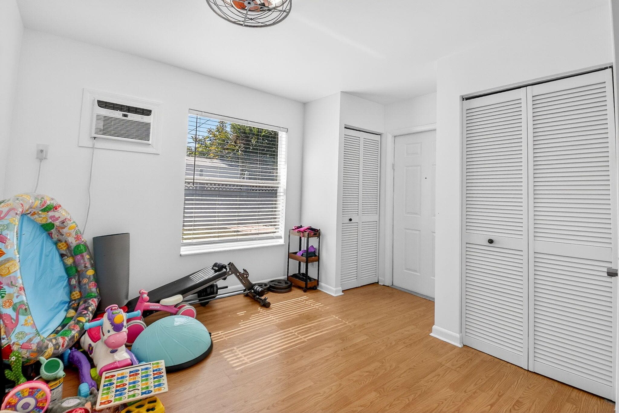 3651 Palm Drive, Riviera Beach, FL 33404 45