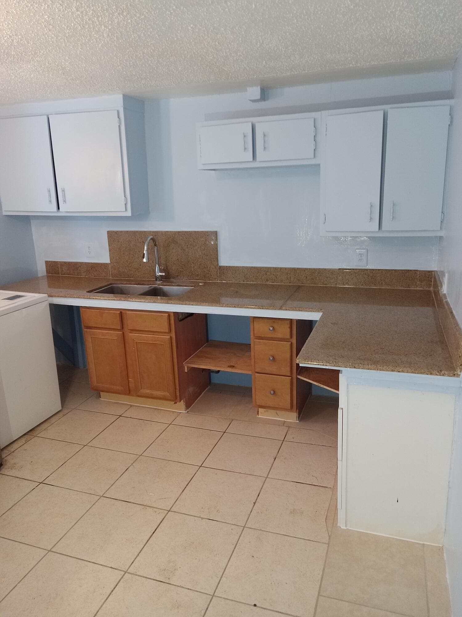 704 S 17th Street, Fort Pierce, FL 34950 2