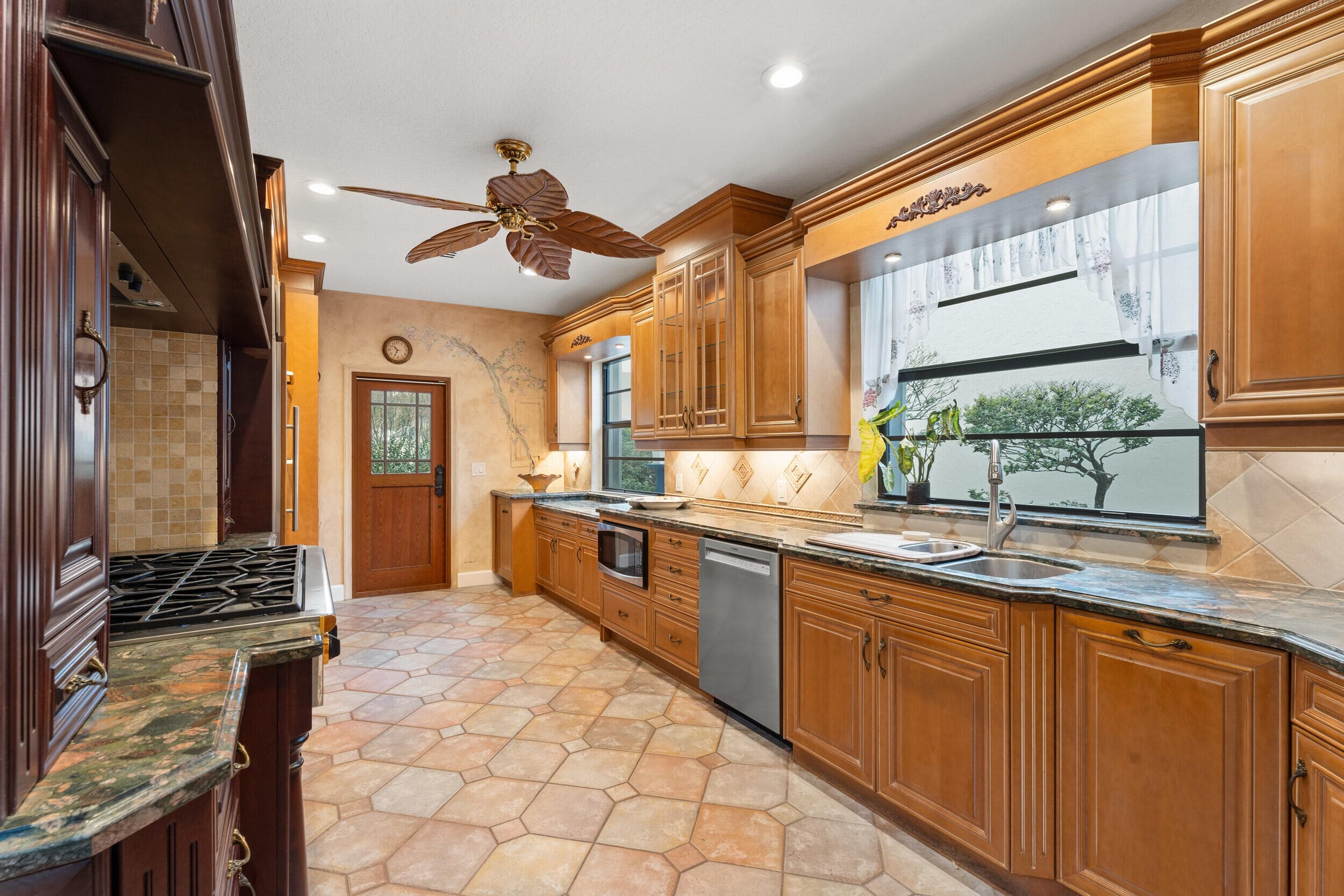 114 S Lake Drive, Lantana, FL 33462 15