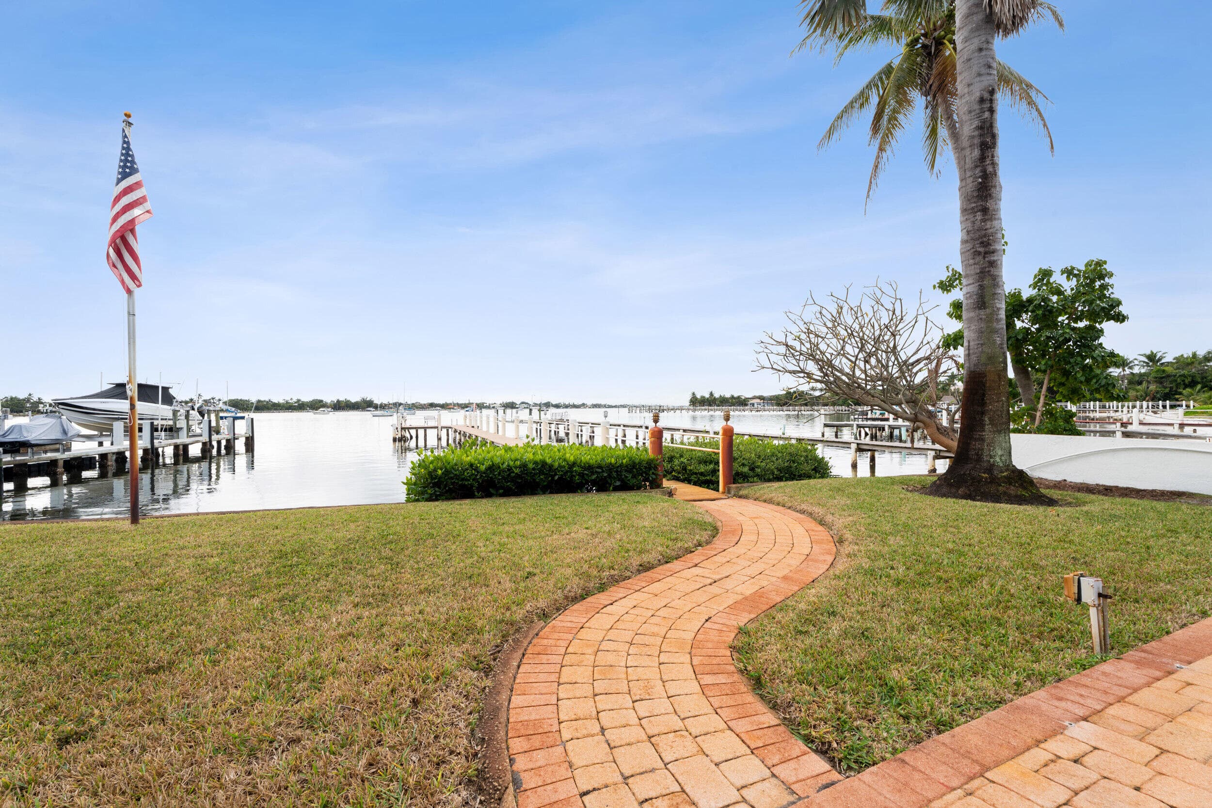 114 S Lake Drive, Lantana, FL 33462 36