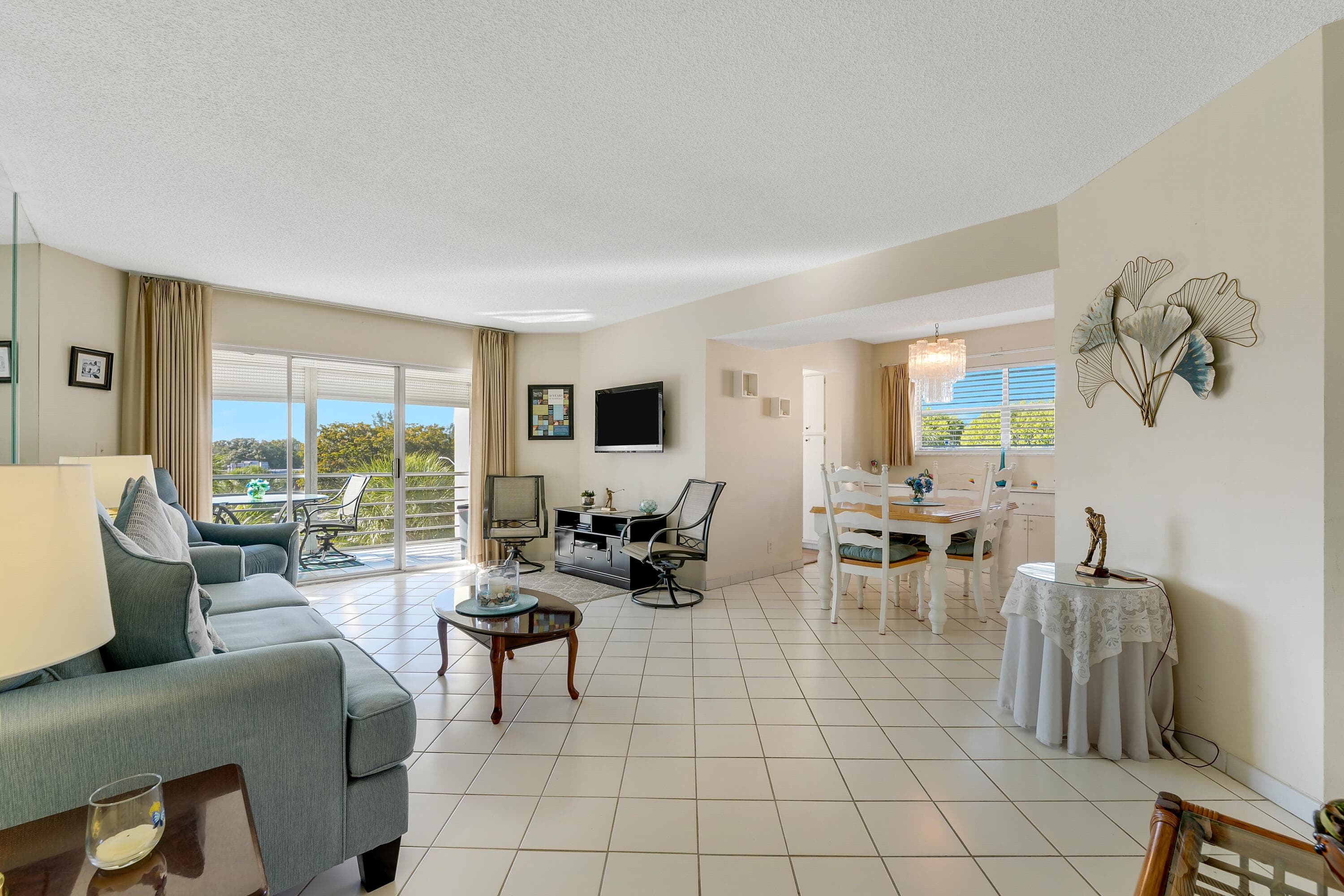 3590 Via Poinciana 416, Lake Worth, FL 33467 4