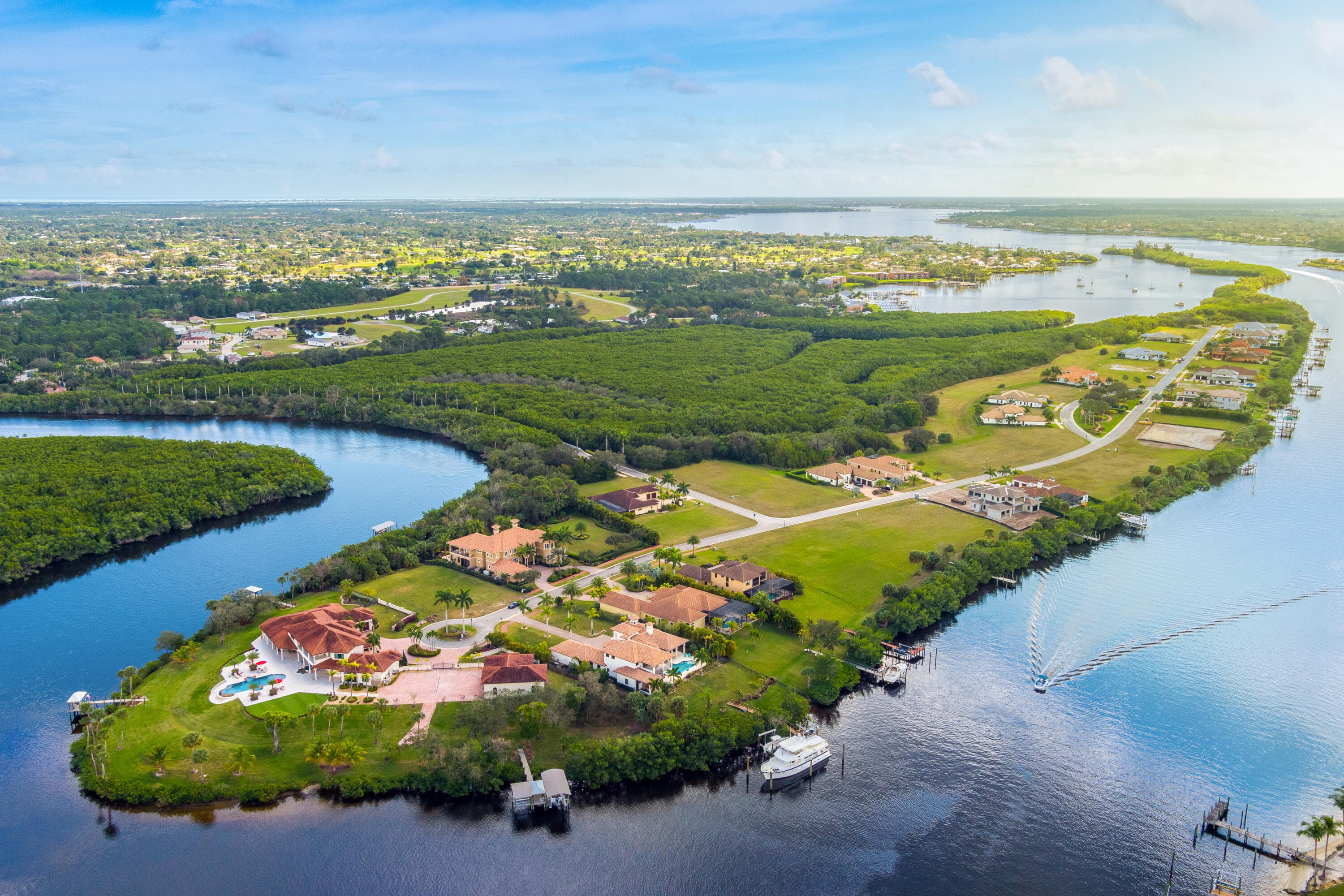 150 SE Fiore Bello, Port St. Lucie, FL 34952 3