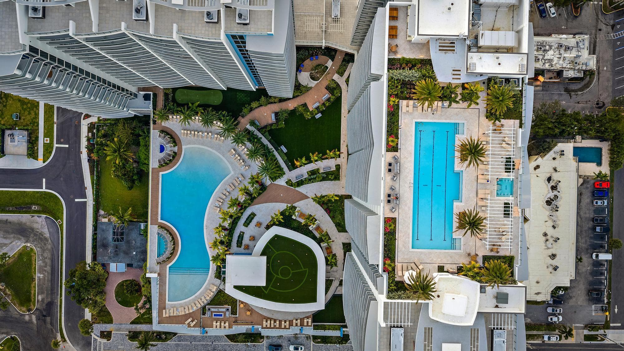 220 Lake Shore Drive 1008, Lake Park, FL 33403 2