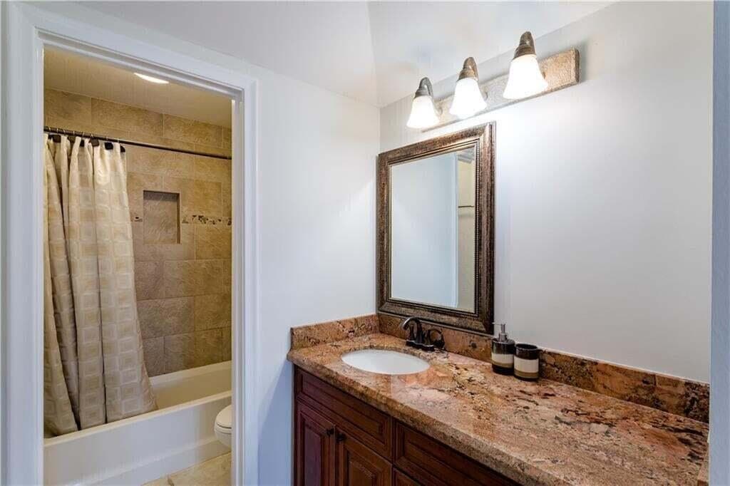 2800 Fiore Way 2060, Delray Beach, FL 33445 11
