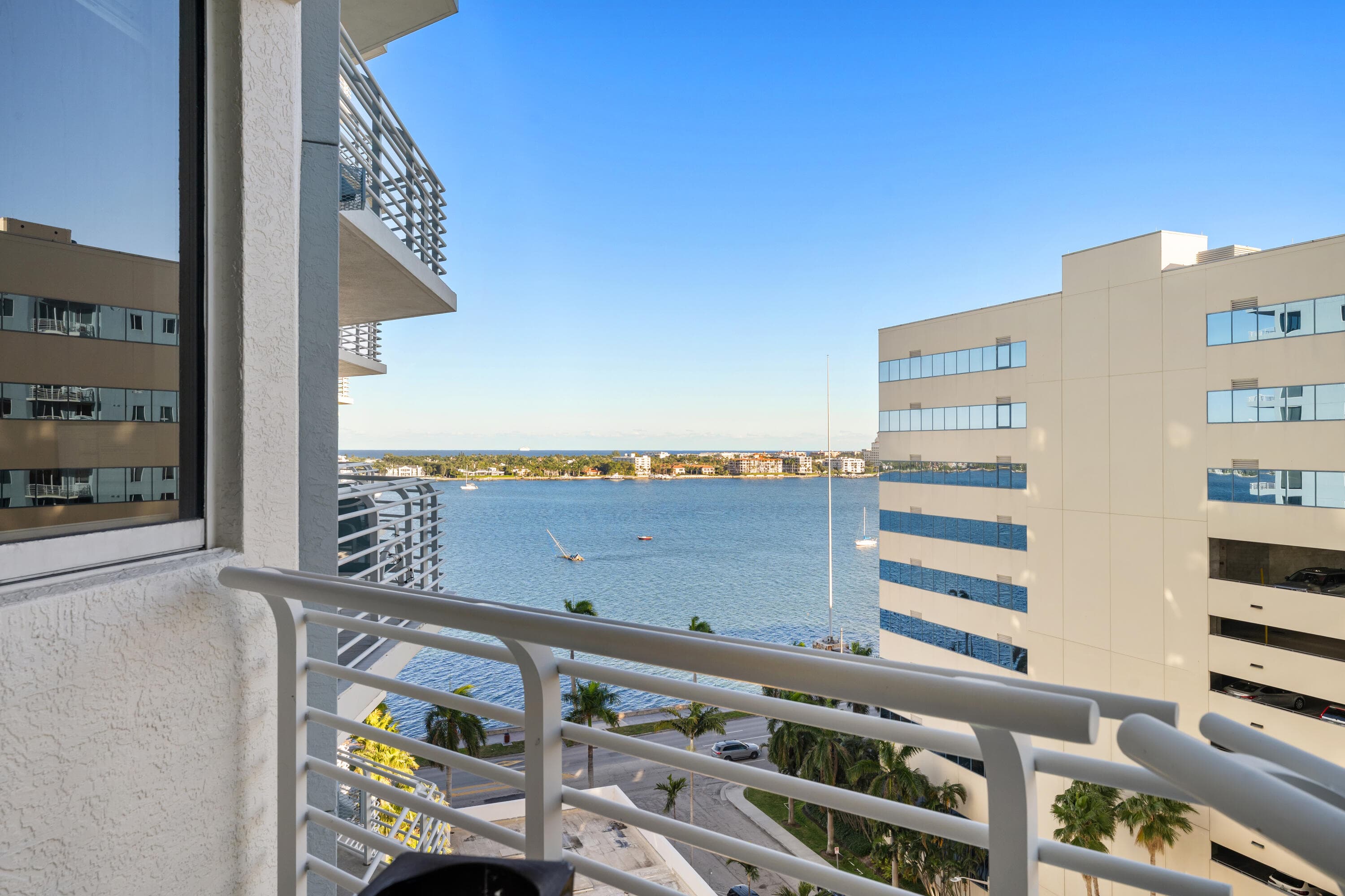 1551 N Flagler Drive 1114, West Palm Beach, FL 33401 21
