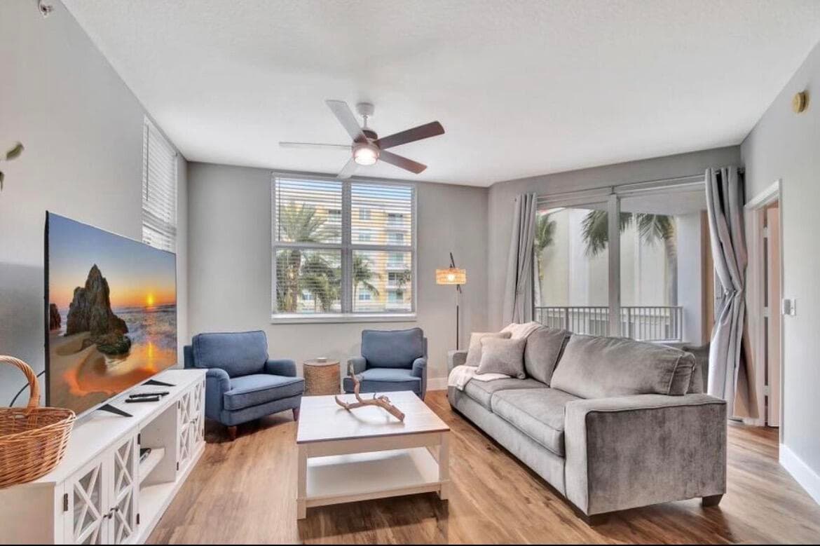 804 E Windward Way 316, Lantana, FL 33462
