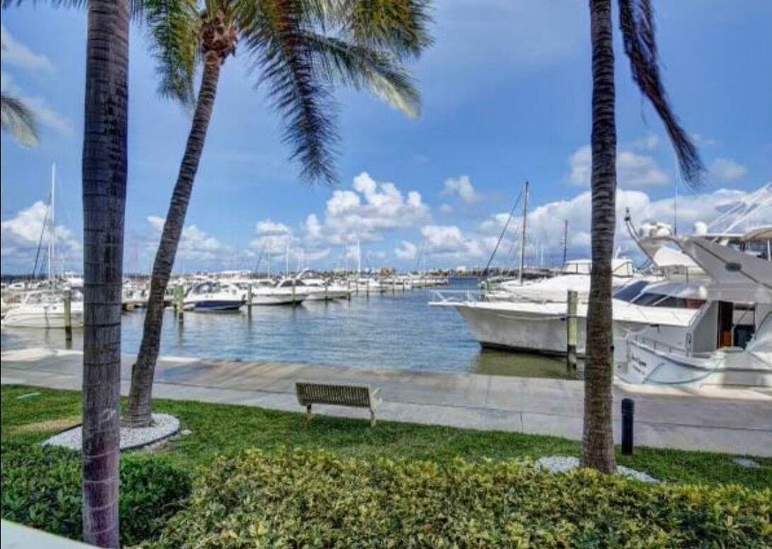 804 E Windward Way 316, Lantana, FL 33462 5