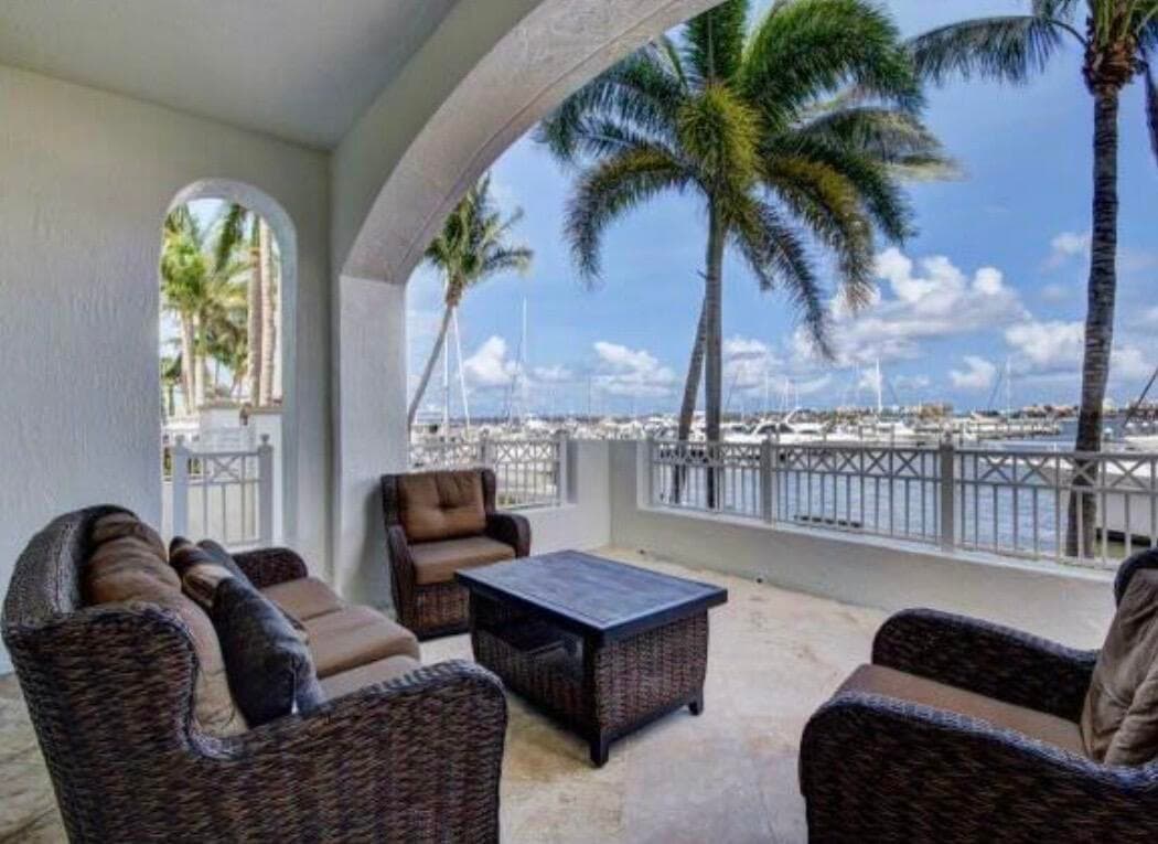 804 E Windward Way 316, Lantana, FL 33462 14