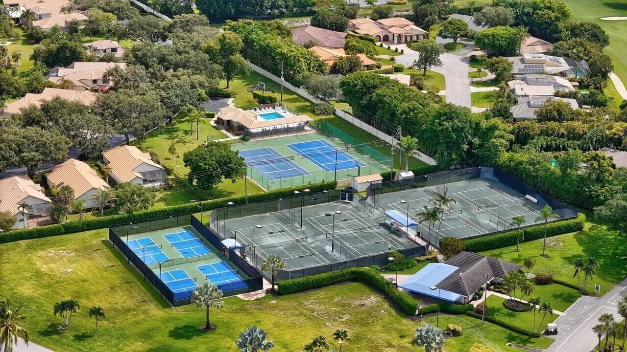 4535 Oak Tree Court, Delray Beach, FL 33445 34