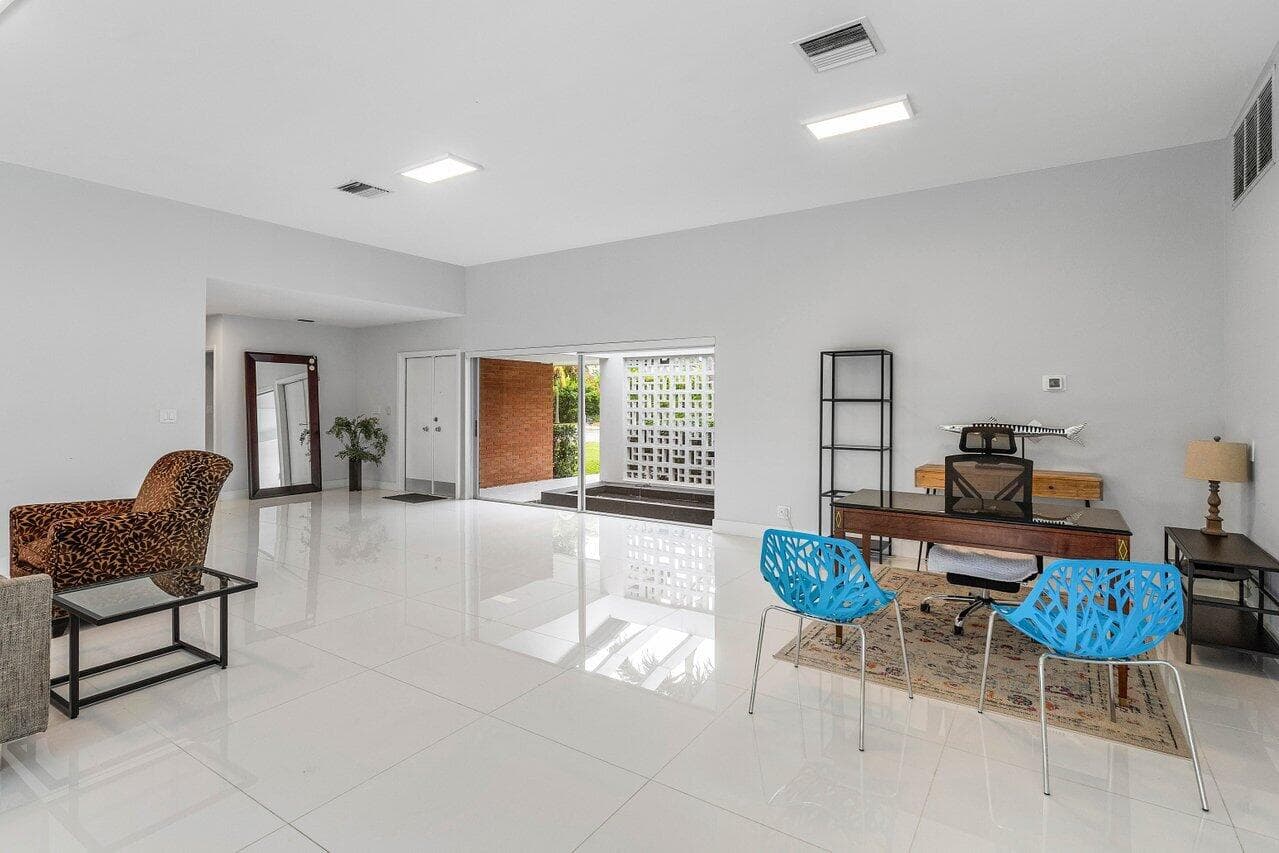 900 Marble Way, Boca Raton, FL 33432 17