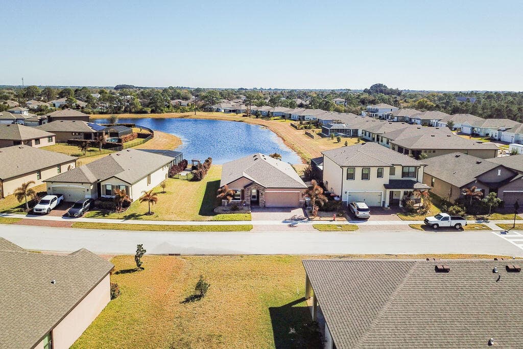 6560 Canterbridge Drive, Vero Beach, FL 32967