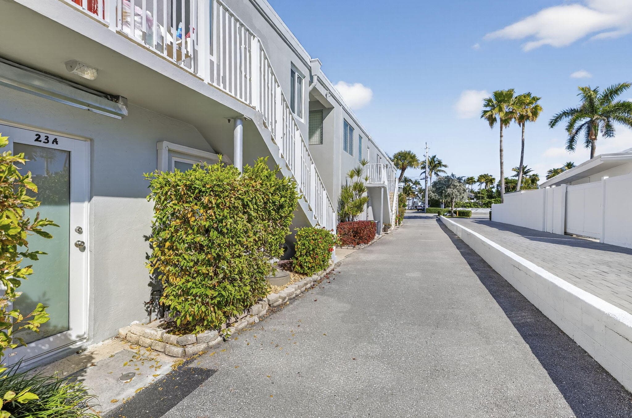 1221 Hillsboro Mile 23a, Hillsboro Beach, FL 33062 35