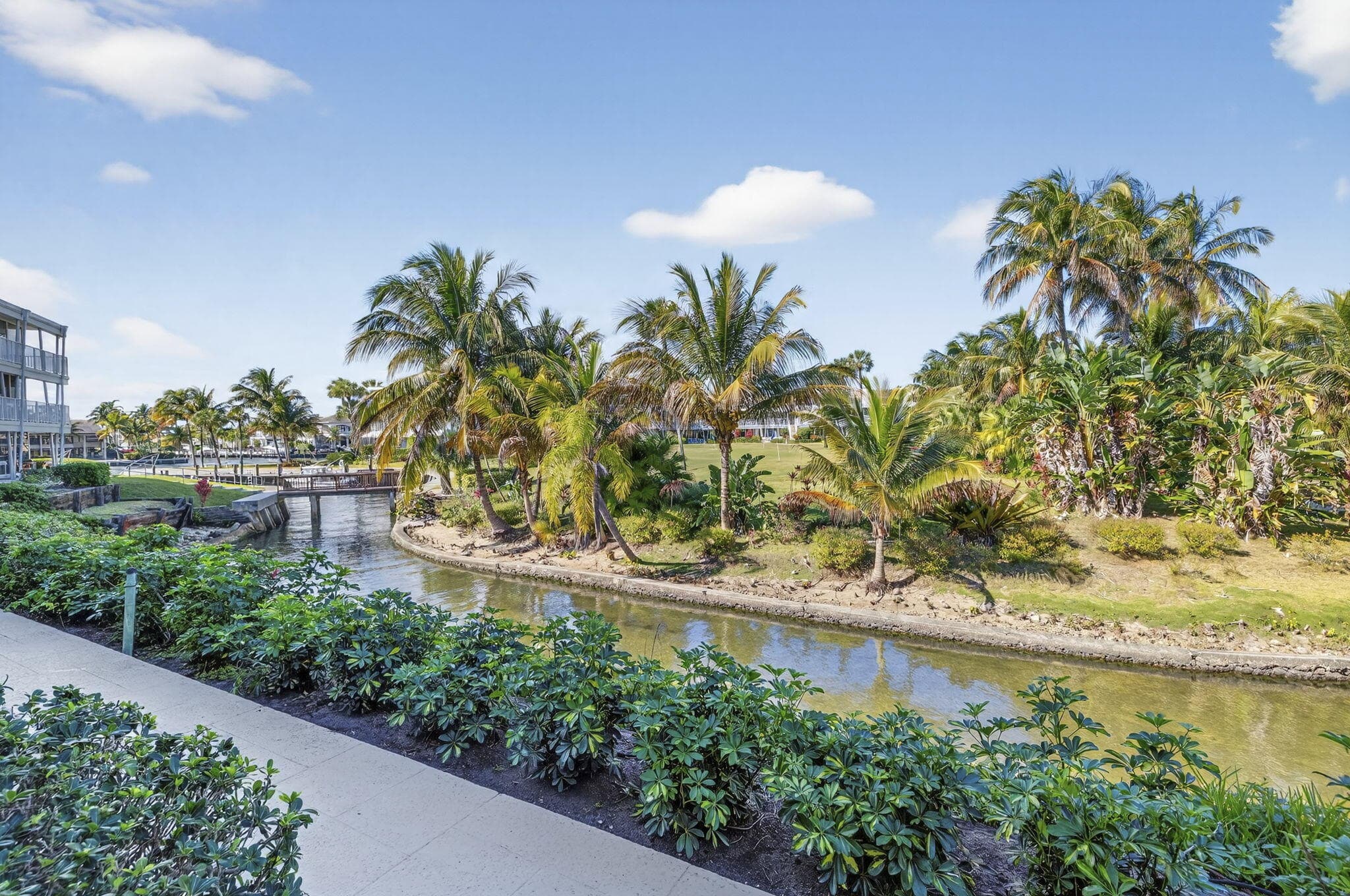 1221 Hillsboro Mile 23a, Hillsboro Beach, FL 33062 23