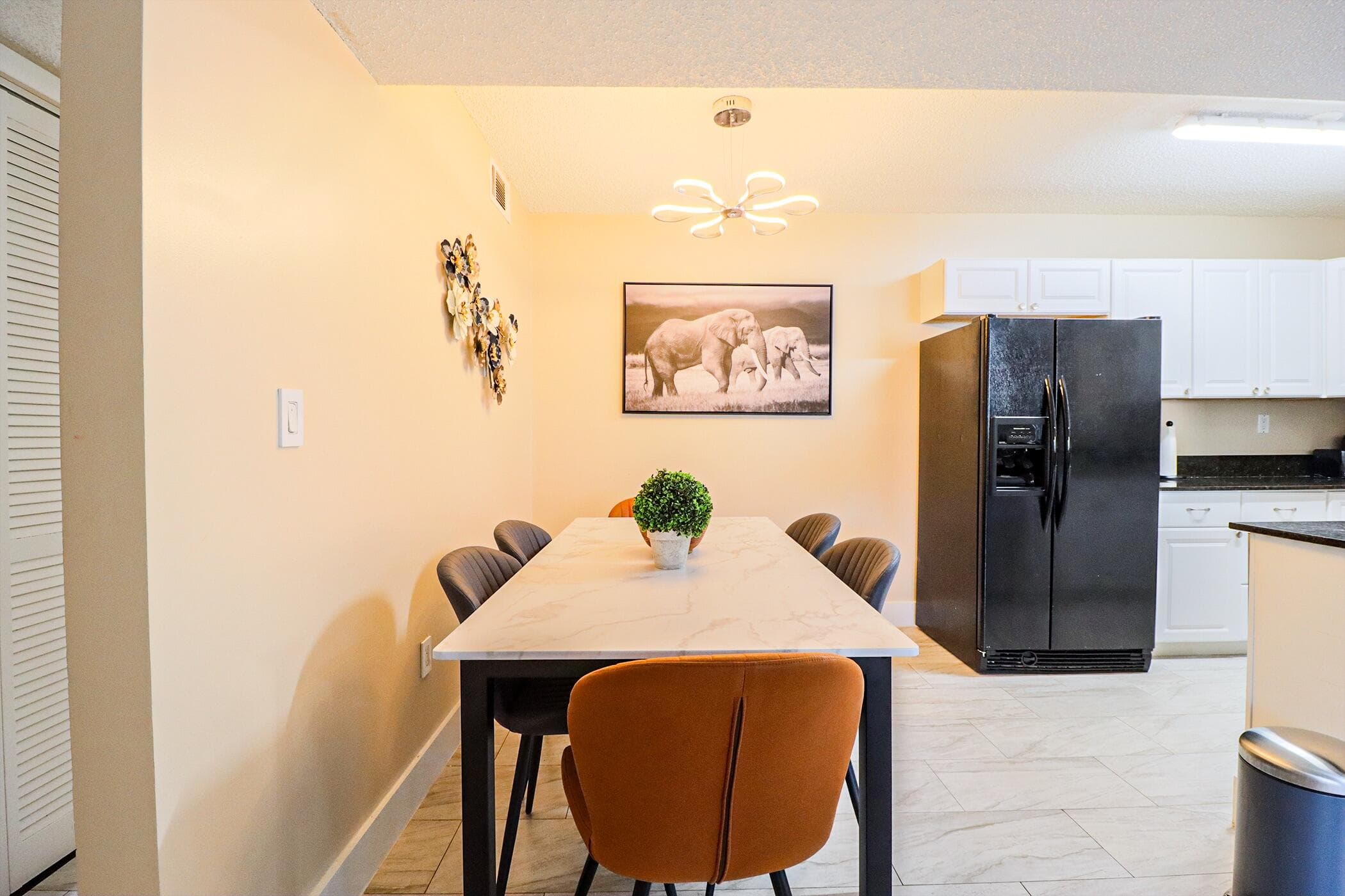 450 Palm Circle 106, Pembroke Pines, FL 33025 10