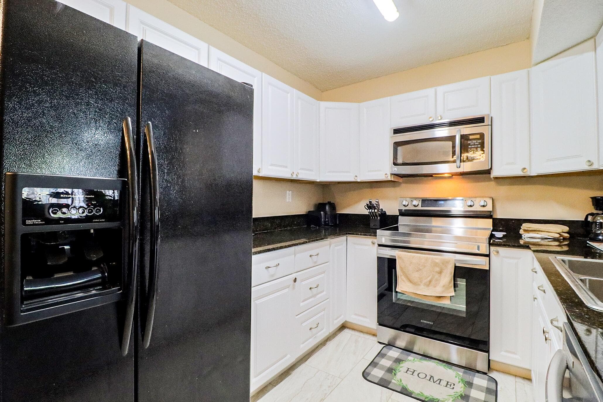 450 Palm Circle 106, Pembroke Pines, FL 33025 22