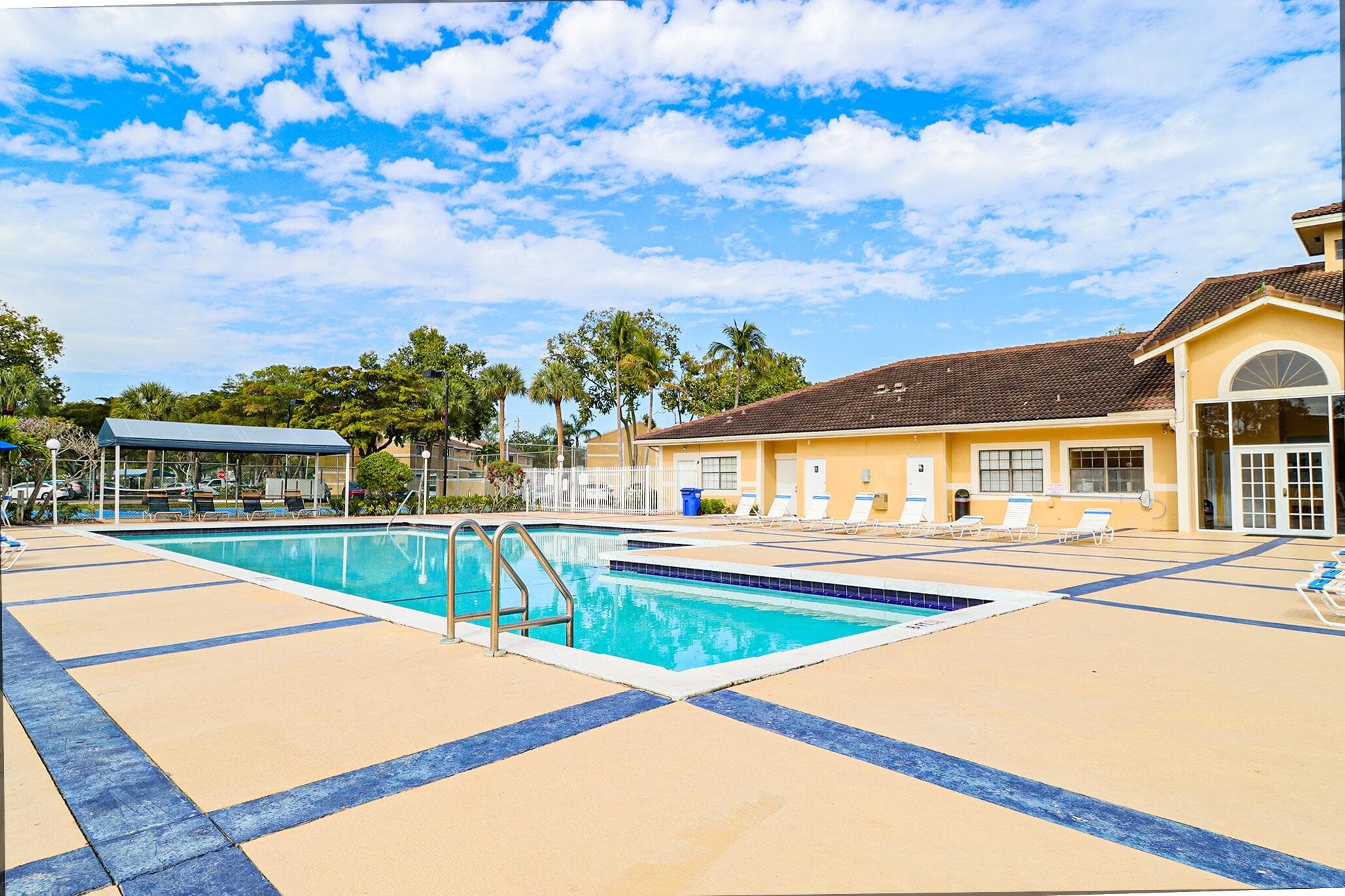 450 Palm Circle 106, Pembroke Pines, FL 33025 59