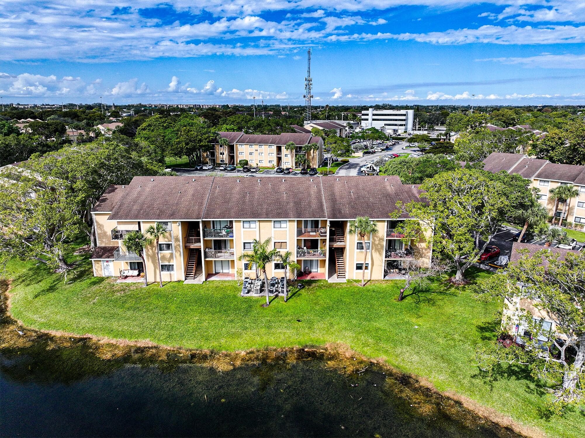 450 Palm Circle 106, Pembroke Pines, FL 33025 74