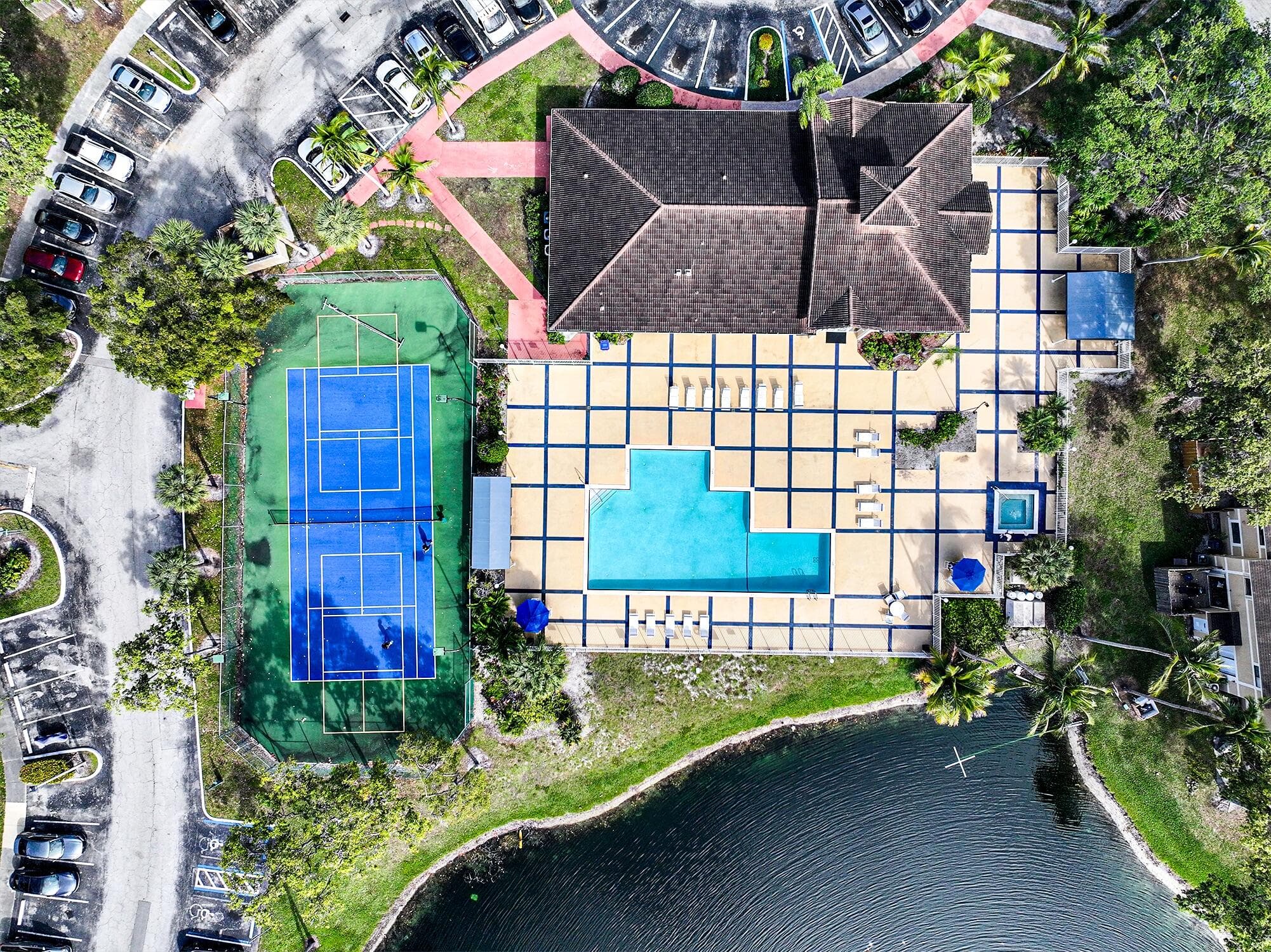 450 Palm Circle 106, Pembroke Pines, FL 33025 79