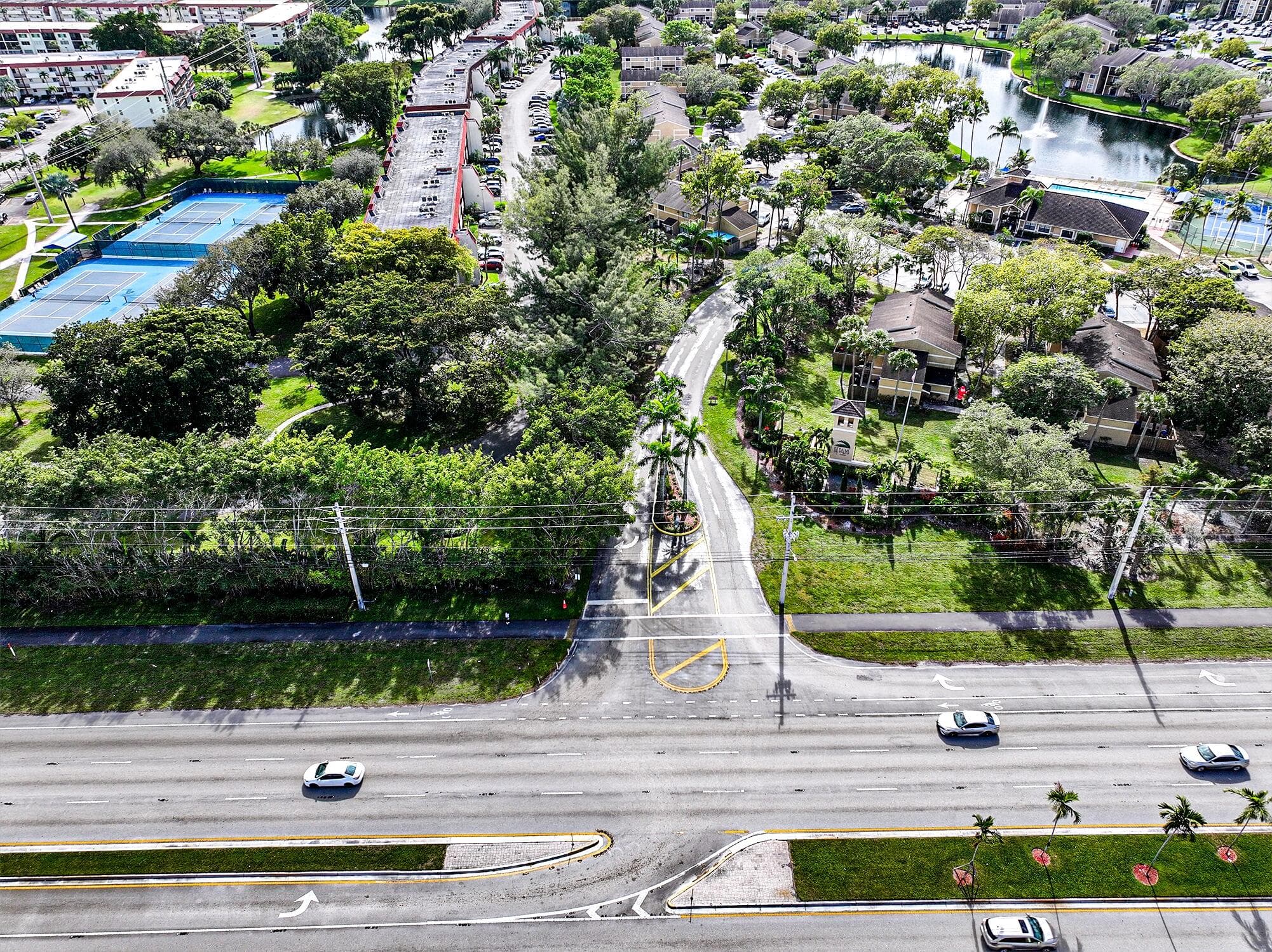 450 Palm Circle 106, Pembroke Pines, FL 33025 81