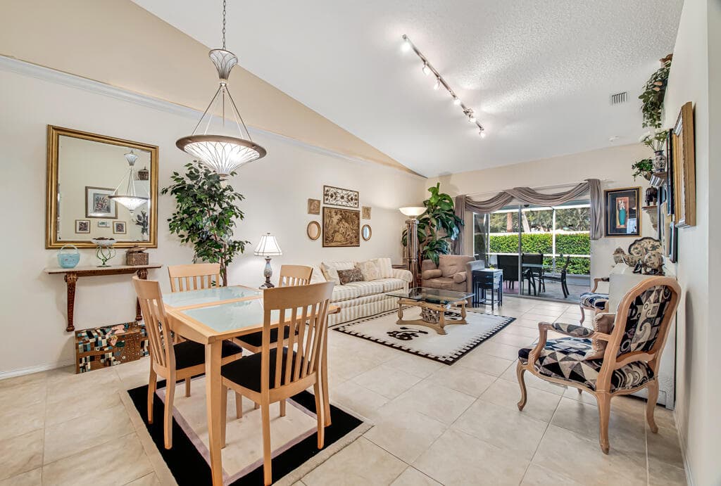 8482 Logia Circle, Boynton Beach, FL 33472 23
