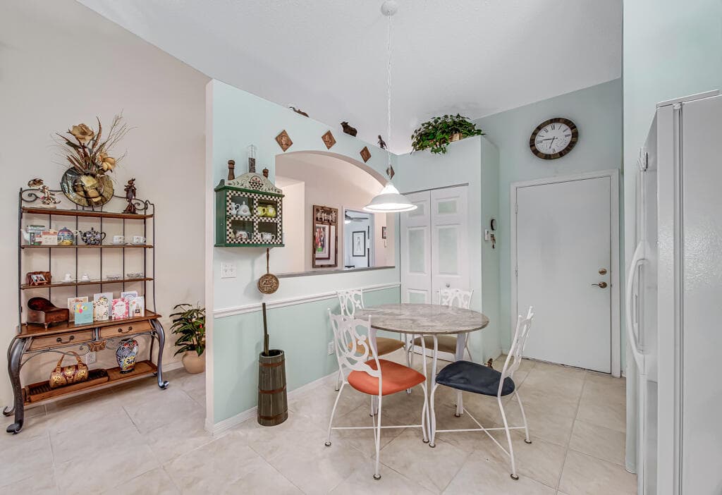 8482 Logia Circle, Boynton Beach, FL 33472 32