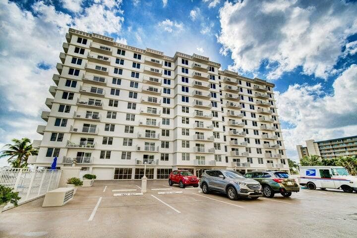 3221 S Ocean Boulevard 207, Highland Beach, FL 33487 3
