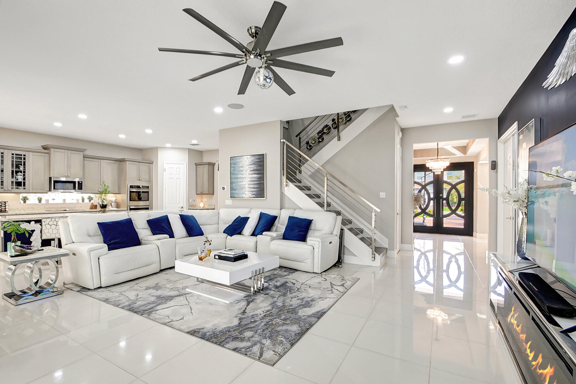 8952 Cypress Grove Lane, West Palm Beach, FL 33411 17