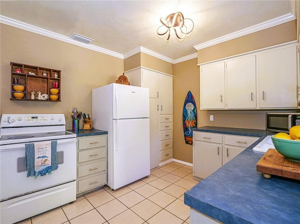 2049 50th Avenue, Vero Beach, FL 32966 10