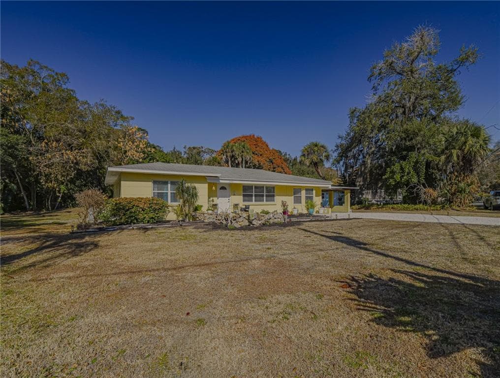 2049 50th Avenue, Vero Beach, FL 32966 29
