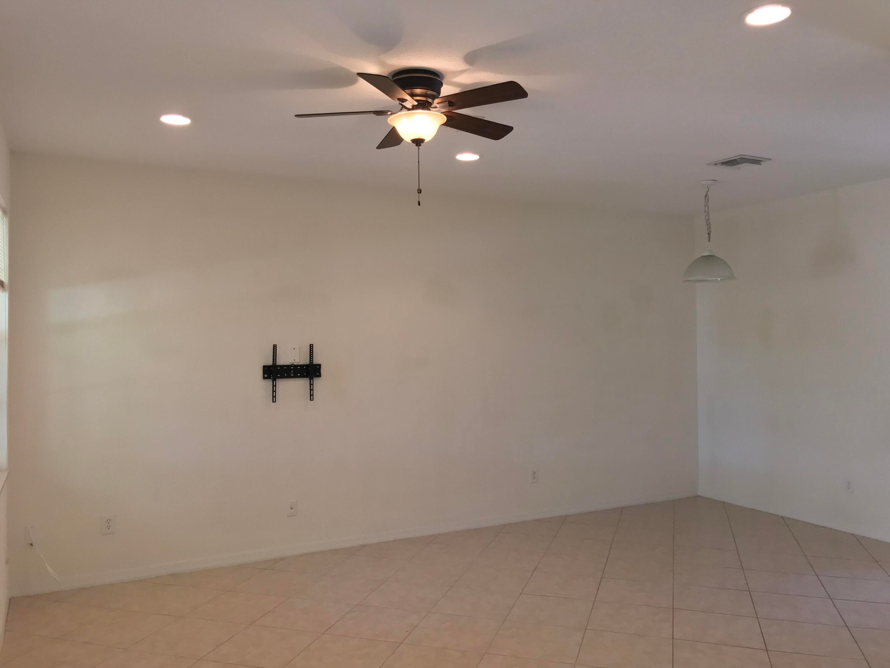 141 E Thatch Palm Circle, Jupiter, FL 33458 8