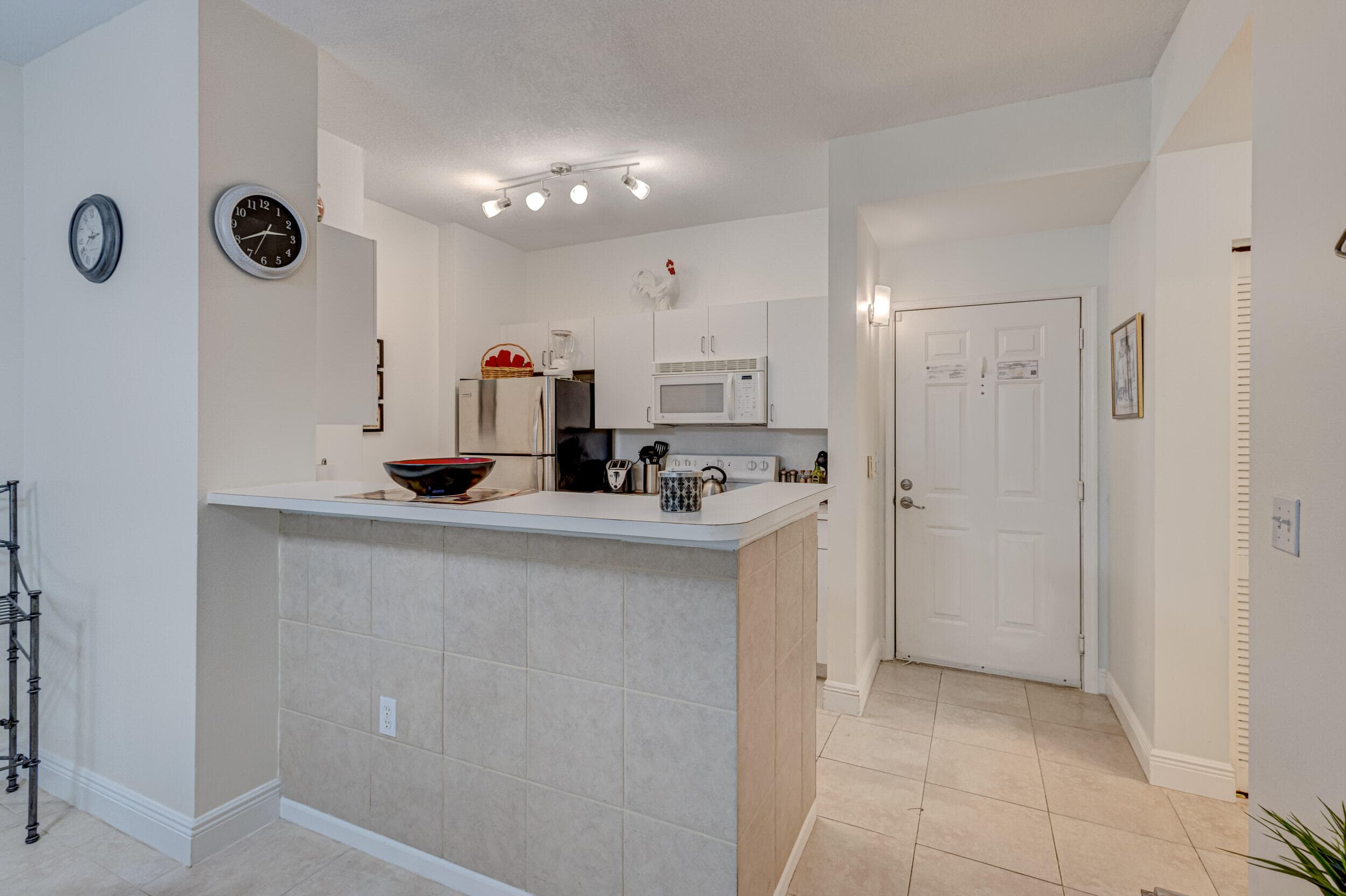 630 S Sapodilla Avenue 112, West Palm Beach, FL 33401 17
