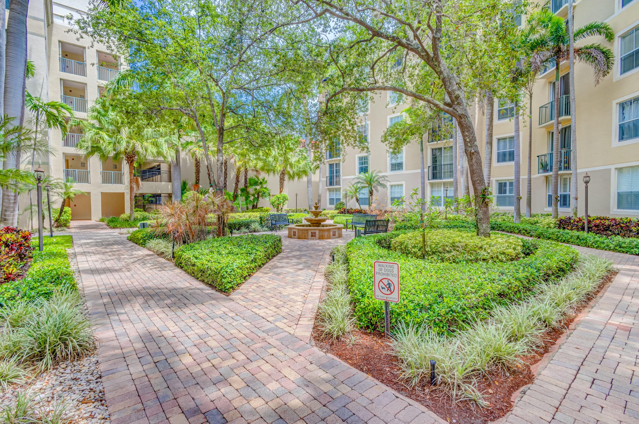 630 S Sapodilla Avenue 112, West Palm Beach, FL 33401 34