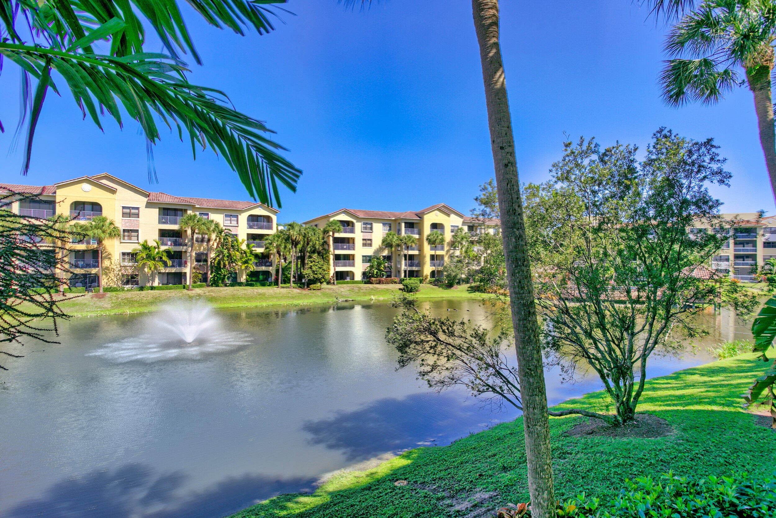 400 Uno Lago Drive 204, Juno Beach, FL 33408 37