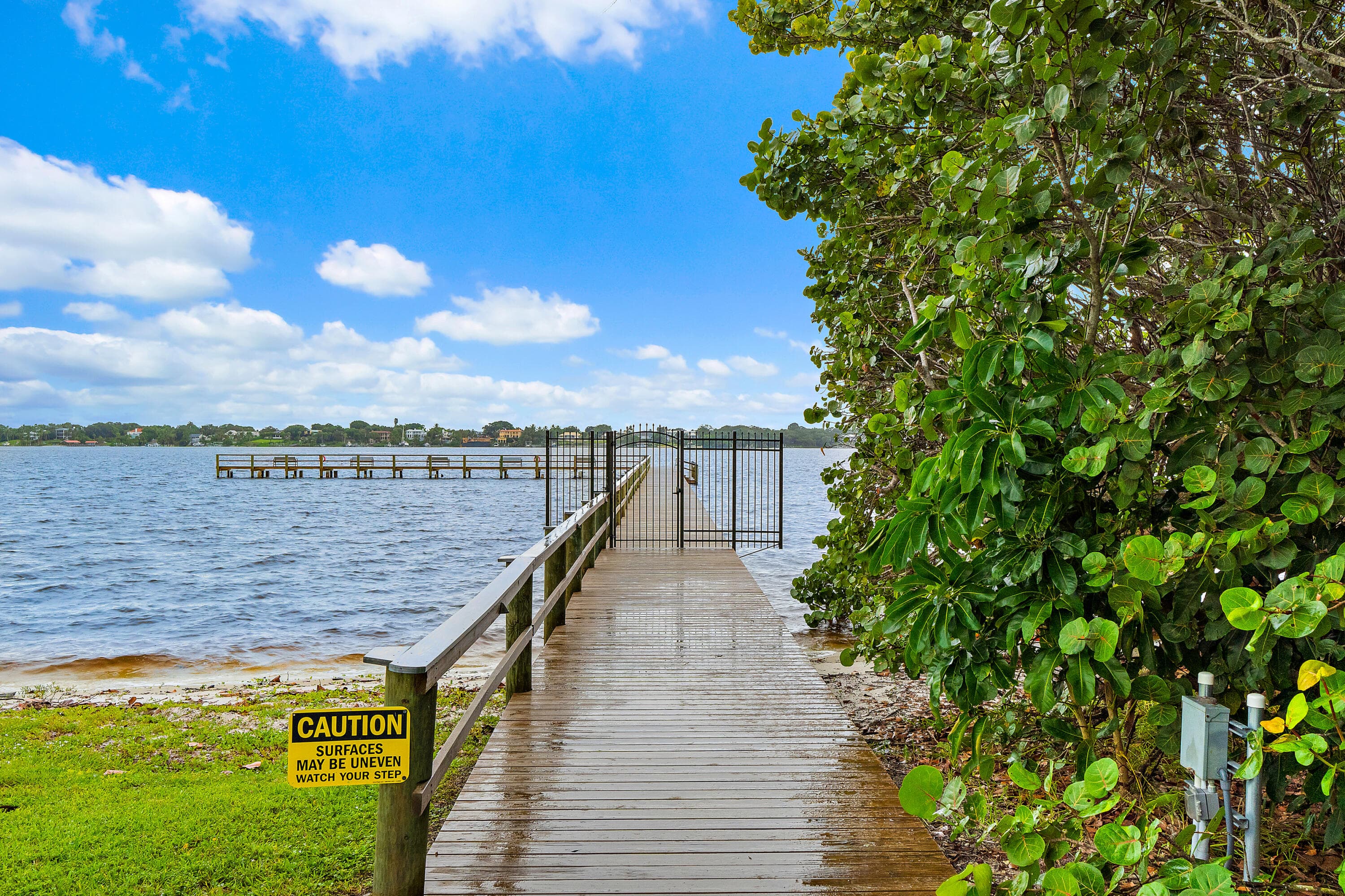 1800 SE Saint Lucie Boulevard 7-201, Stuart, FL 34996 20