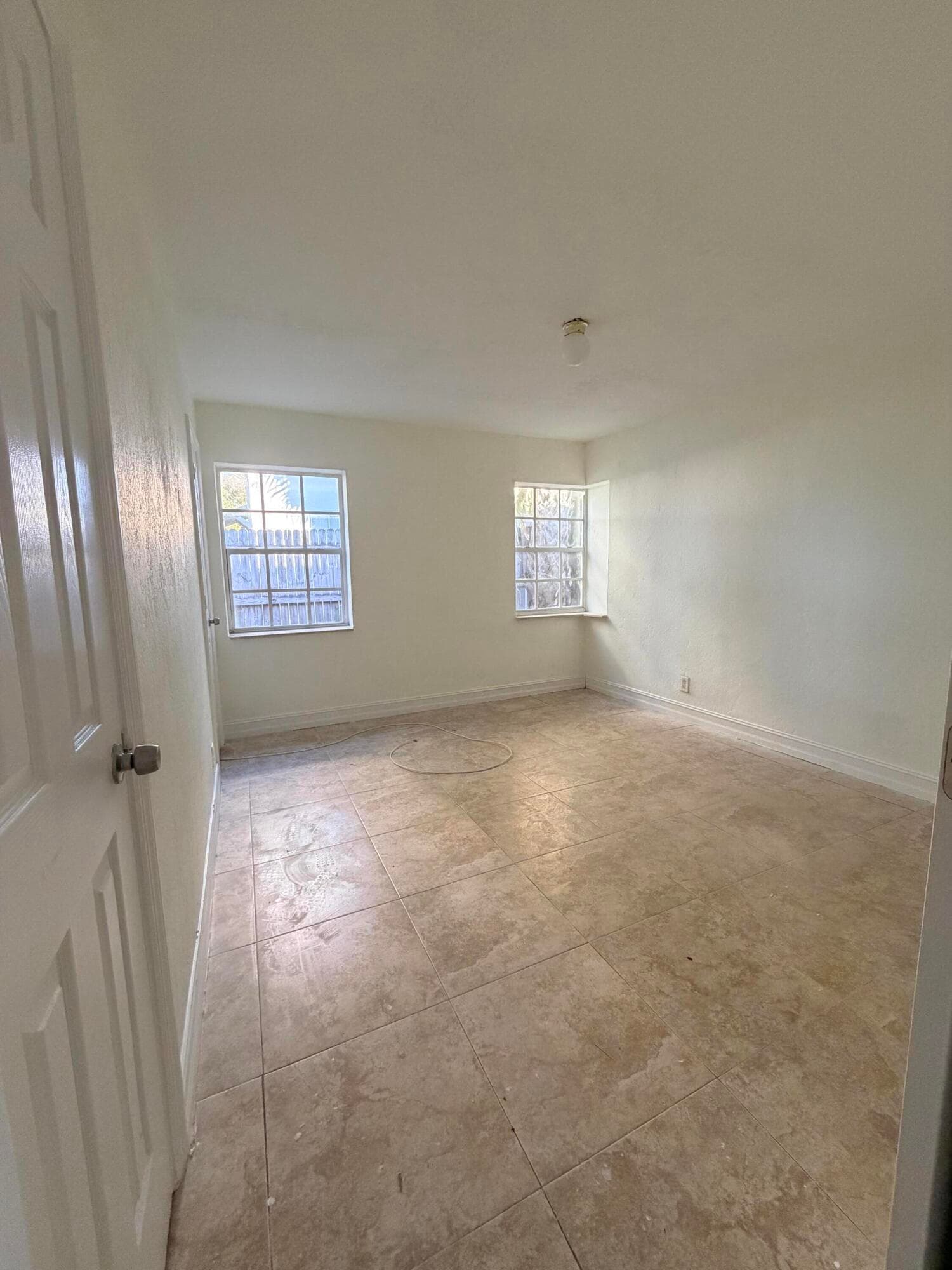 711 Fernwood Drive, West Palm Beach, FL 33405 9