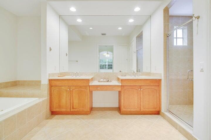 349 Chambord Terrace, Palm Beach Gardens, FL 33410 18