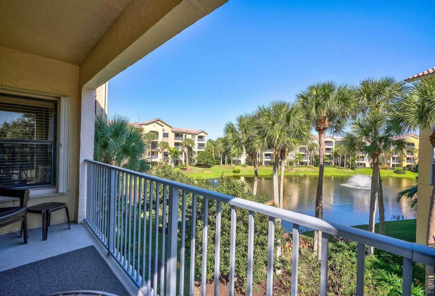 300 Uno Lago Drive 305, Juno Beach, FL 33408 4