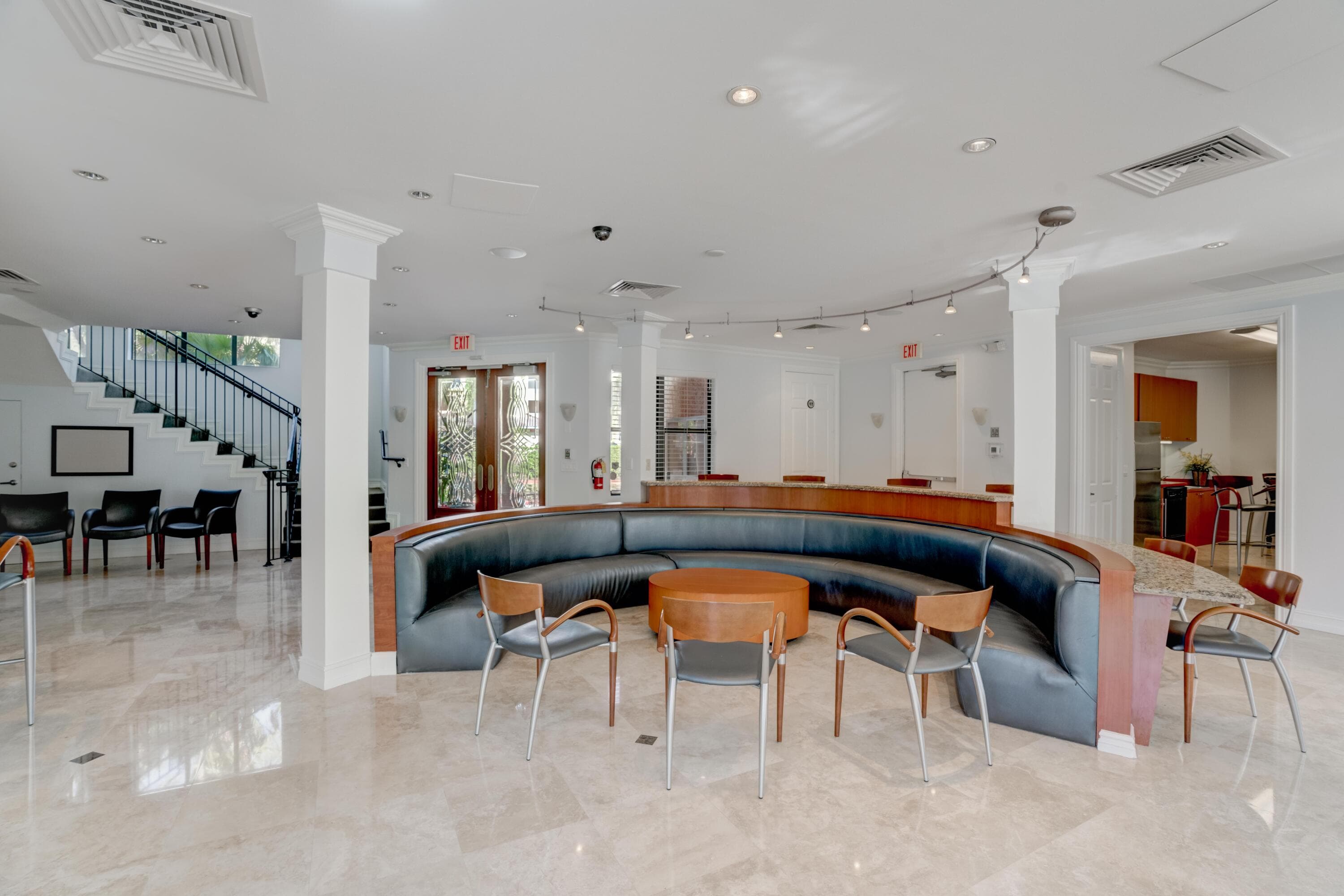 300 Uno Lago Drive 305, Juno Beach, FL 33408 33