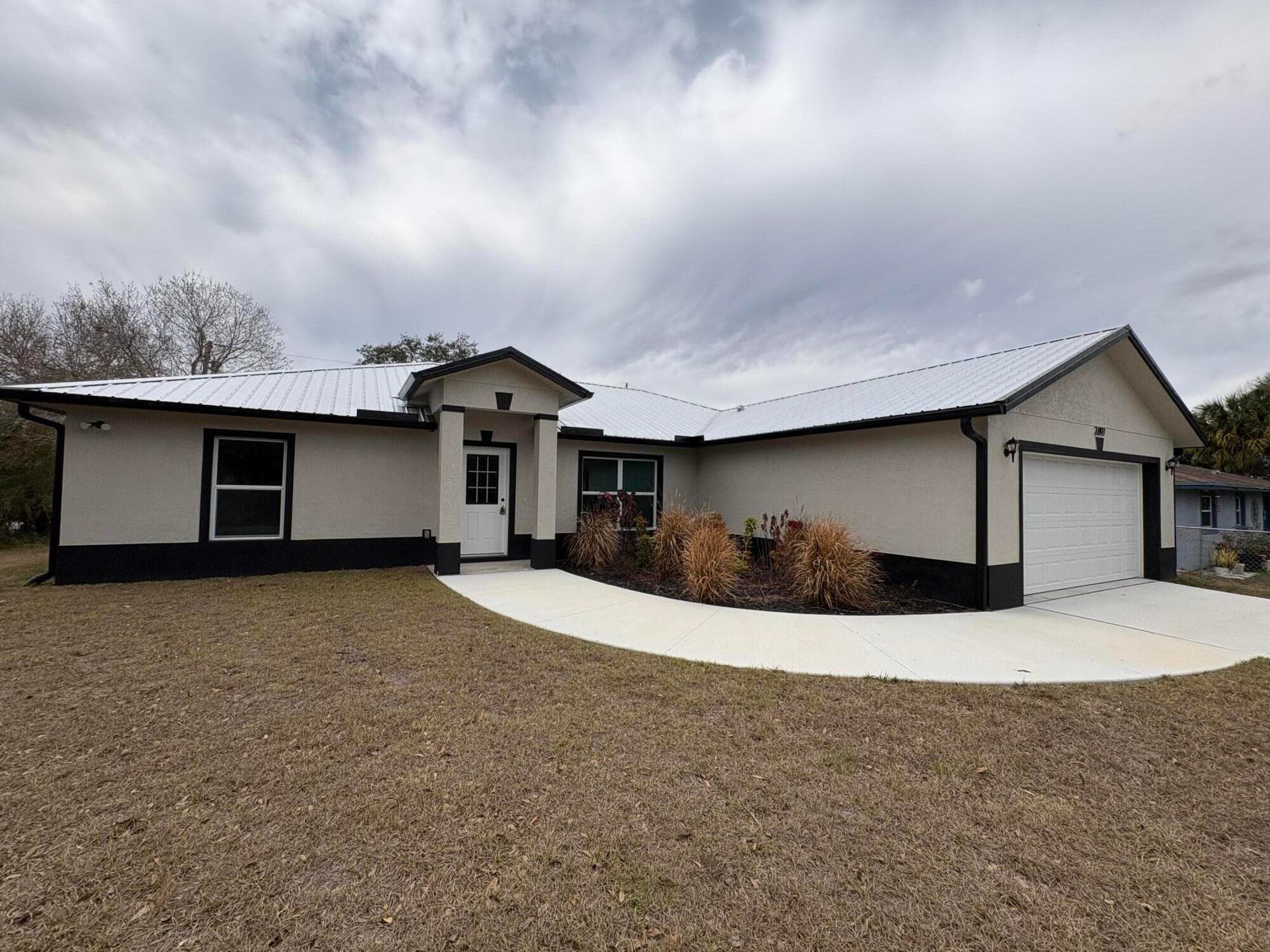 2897 NW 37th Avenue, Okeechobee, FL 34972 3