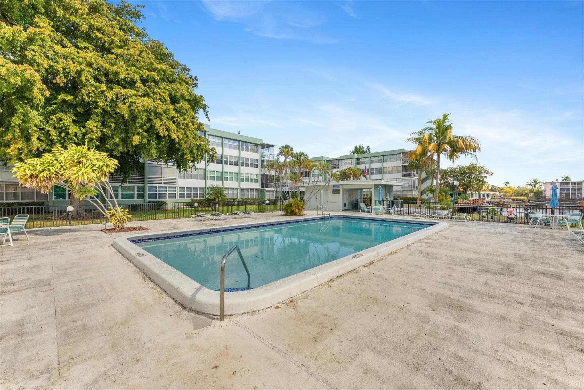 2751 Taft Street 403, Hollywood, FL 33020 20