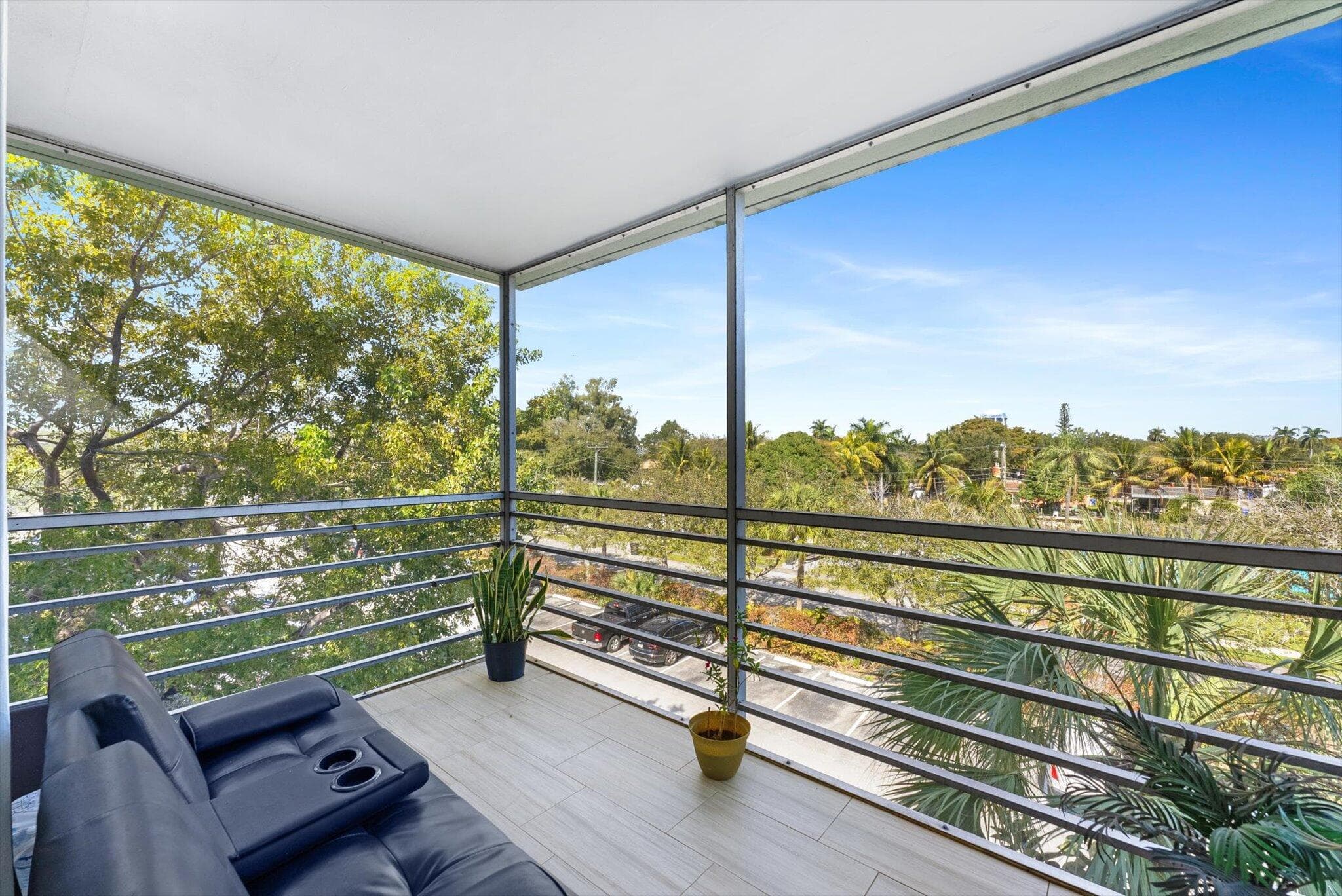 2751 Taft Street 403, Hollywood, FL 33020 18