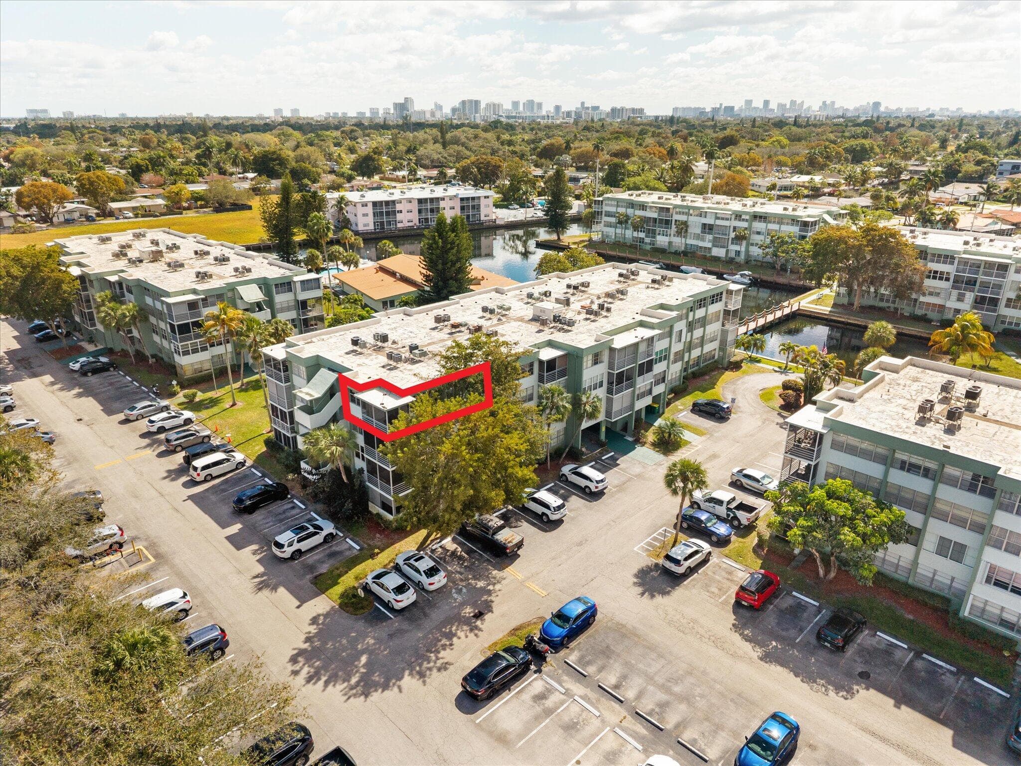 2751 Taft Street 403, Hollywood, FL 33020 27